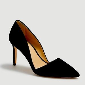 ANN Taylor Azra Suede Pumps, never worn